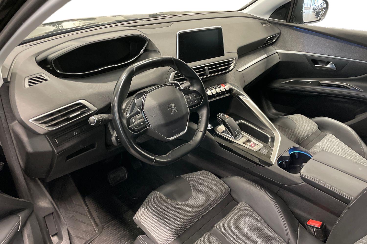 Peugeot 5008 2019, photo 6/27