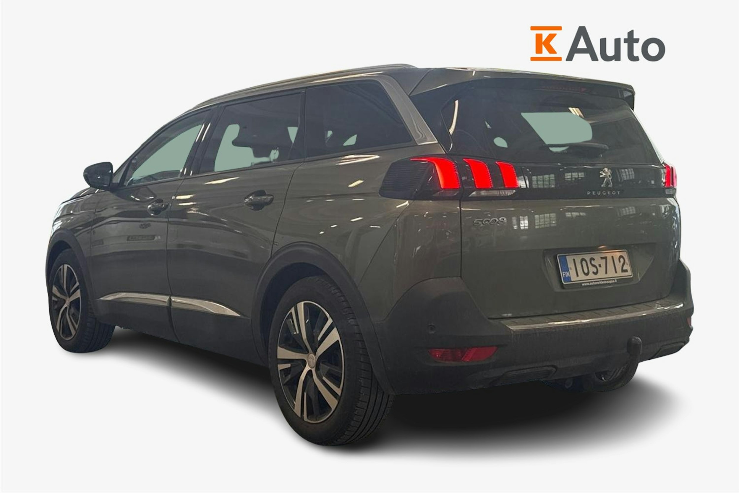 harmaa Peugeot 5008 2020 kuva 2.