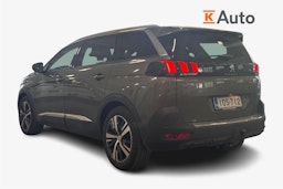 harmaa Peugeot 5008 2020 kuva 2.