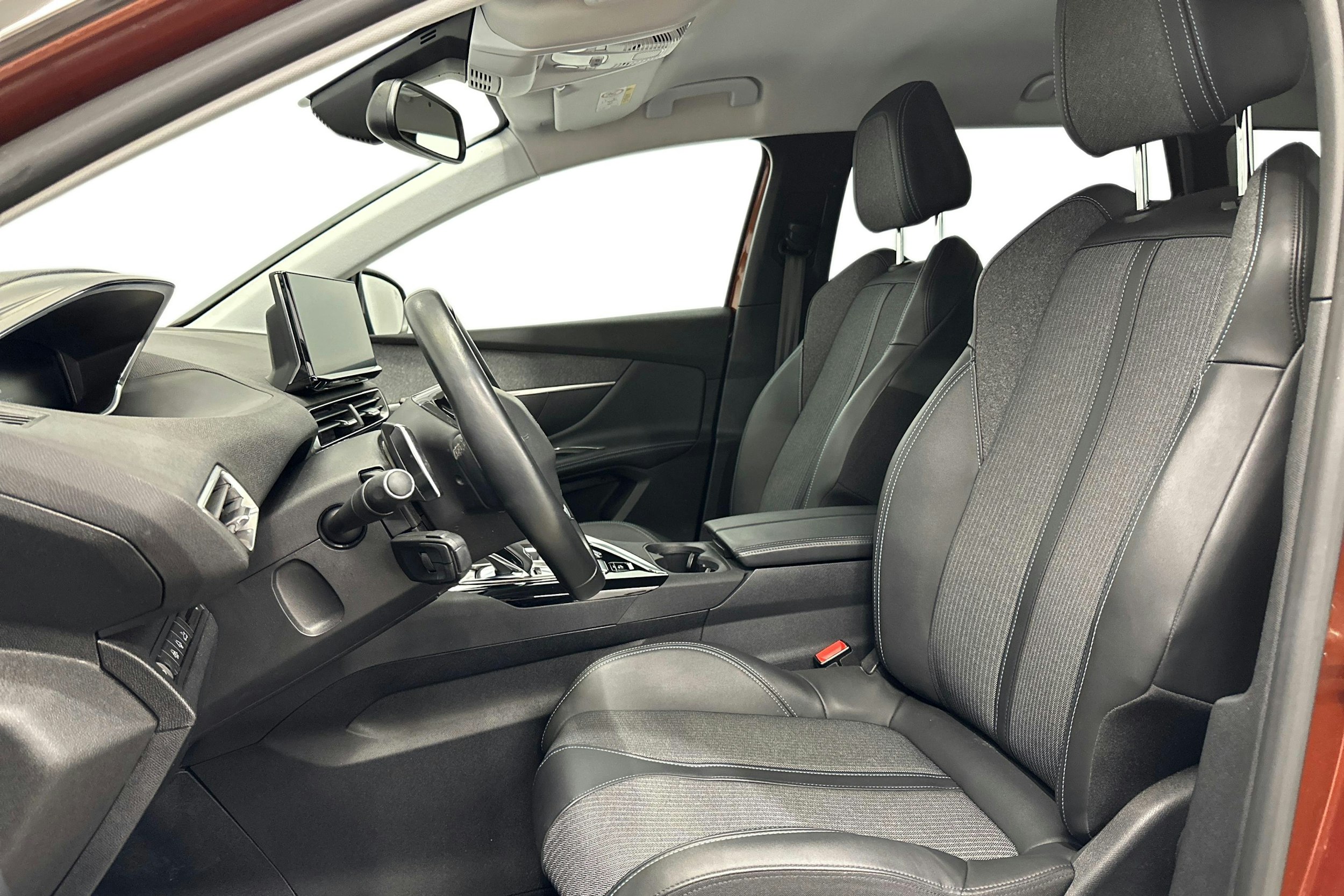 ruskea (beige) Peugeot 5008 2021 kuva 10.