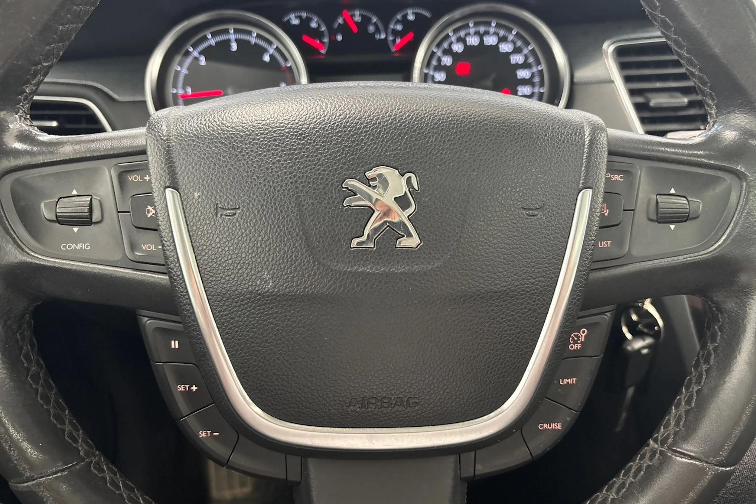 musta Peugeot 508 2011 kuva 18.