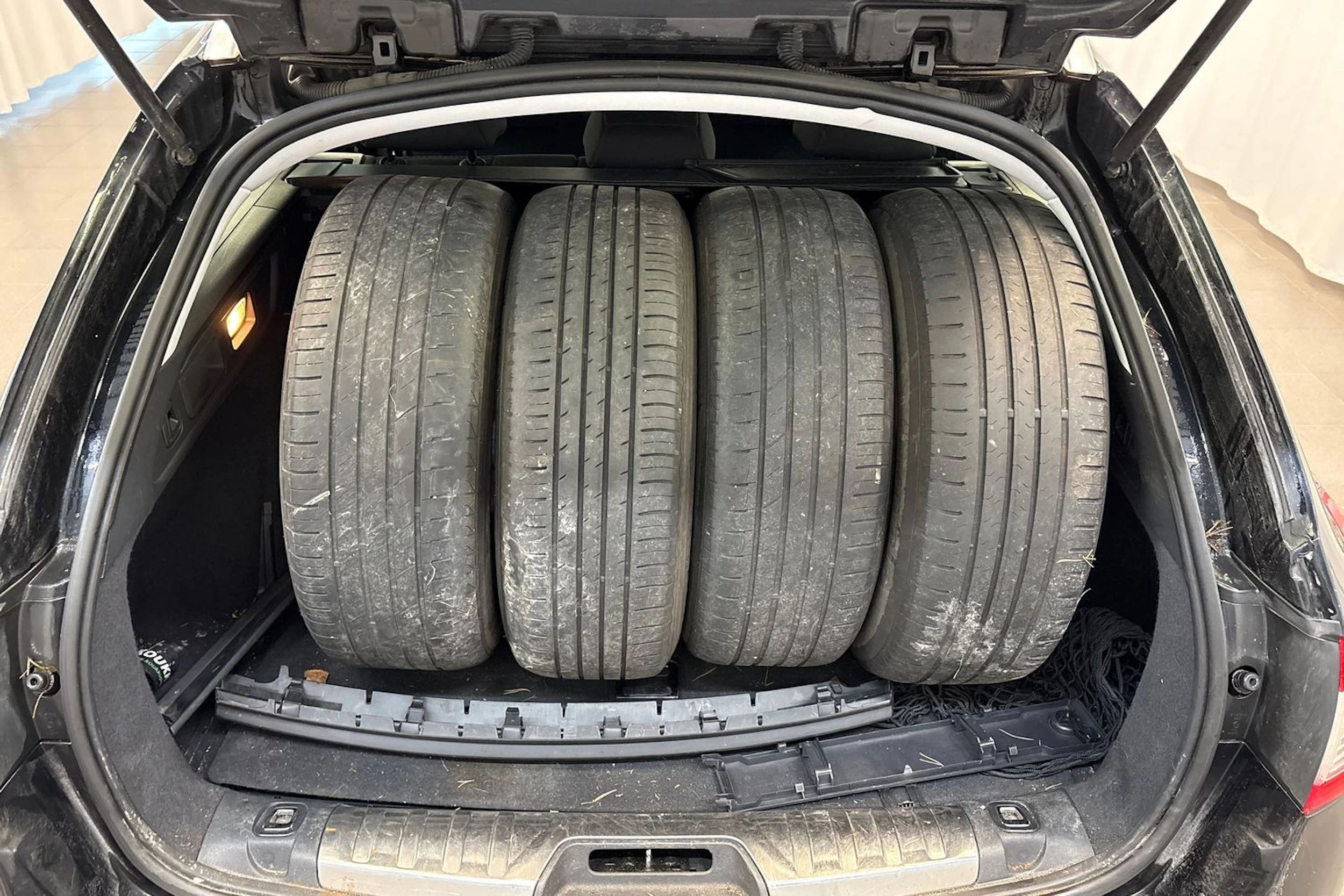 Musta Peugeot 508 2013 kuva 13.