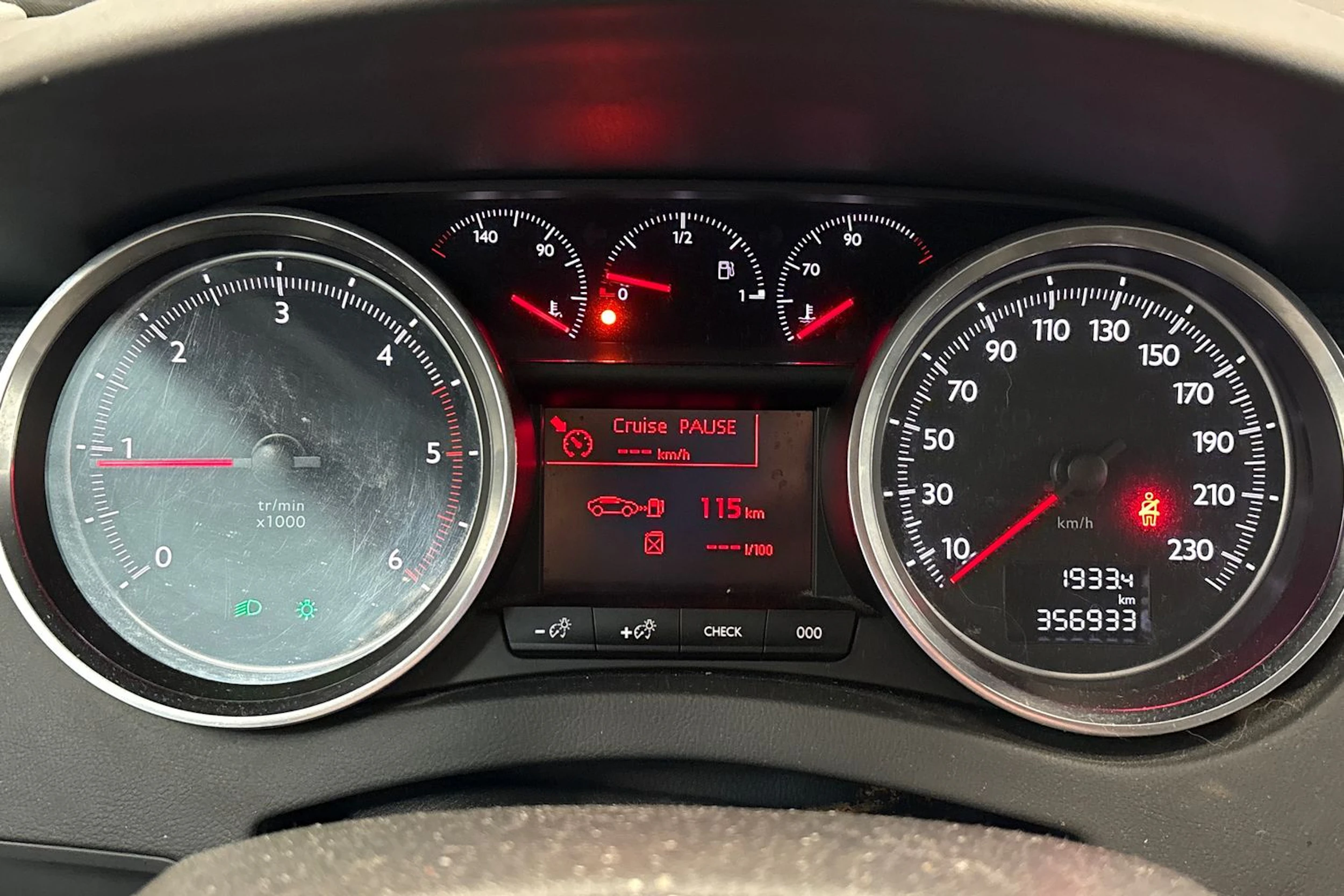 Musta Peugeot 508 2013 kuva 16.