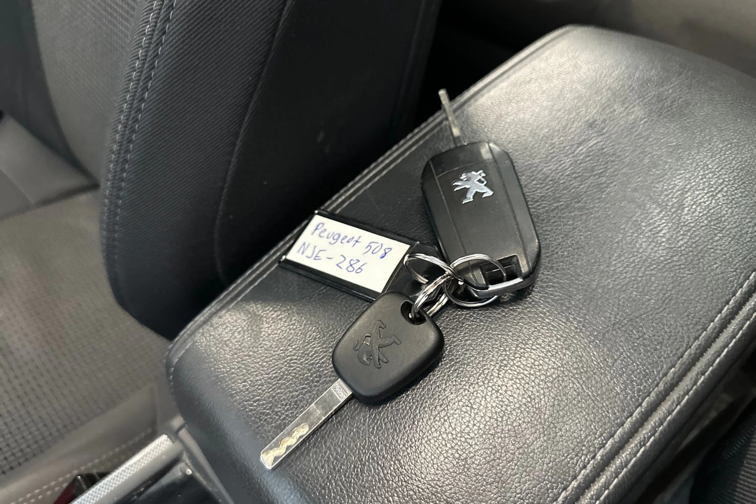 harmaa Peugeot 508 2013 kuva 39.