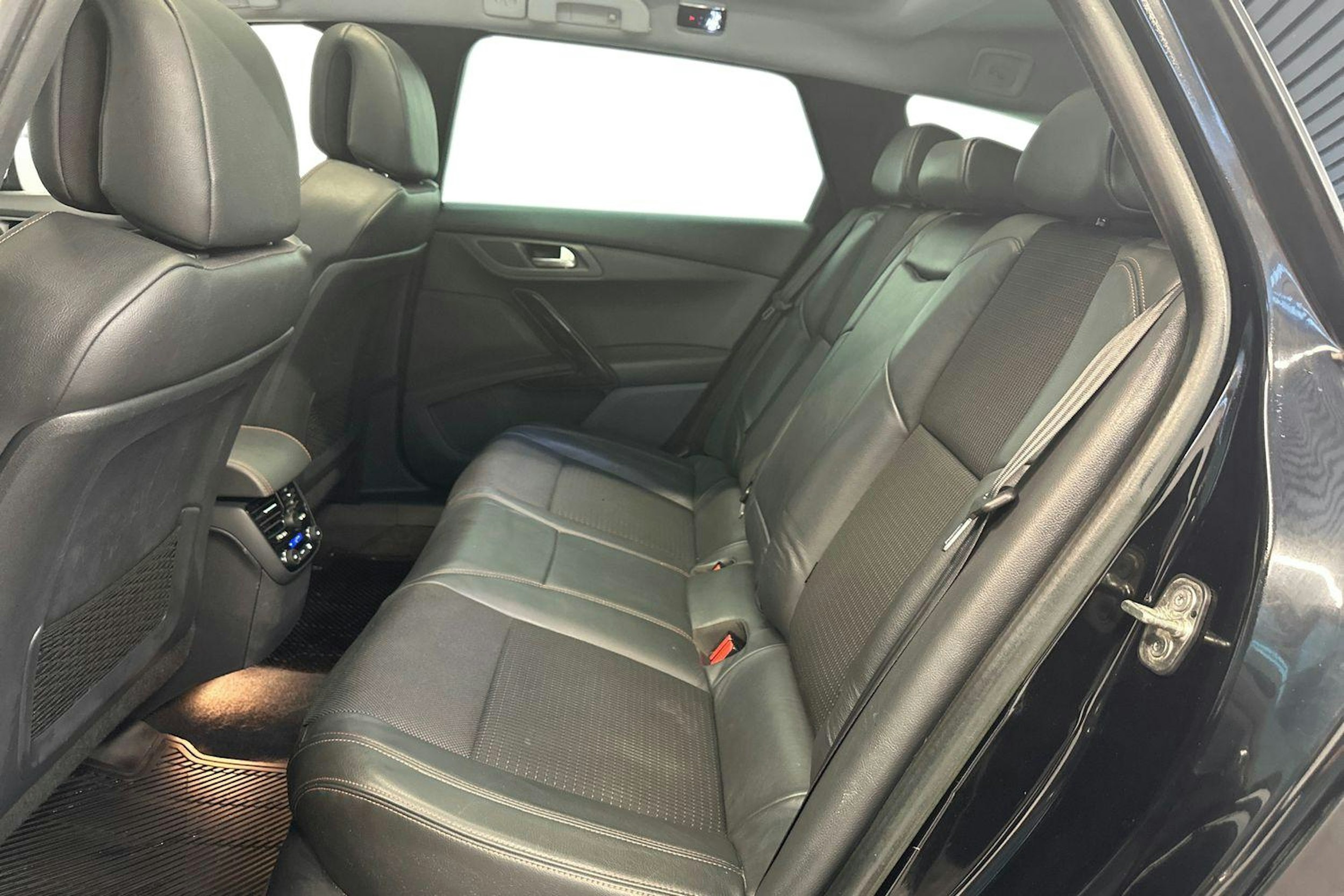 musta Peugeot 508 2013 kuva 10.