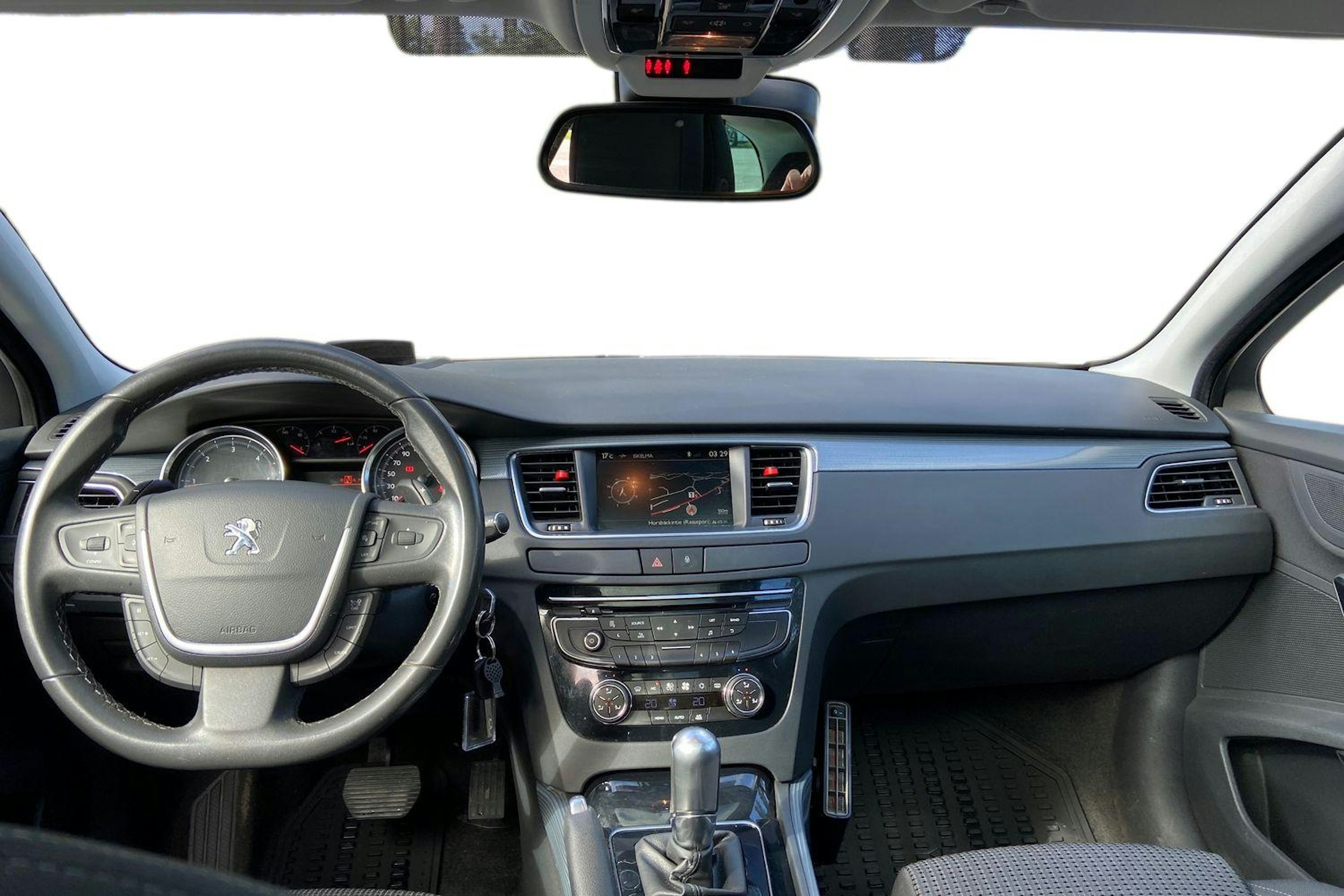 valkoinen Peugeot 508 2014 kuva 9.