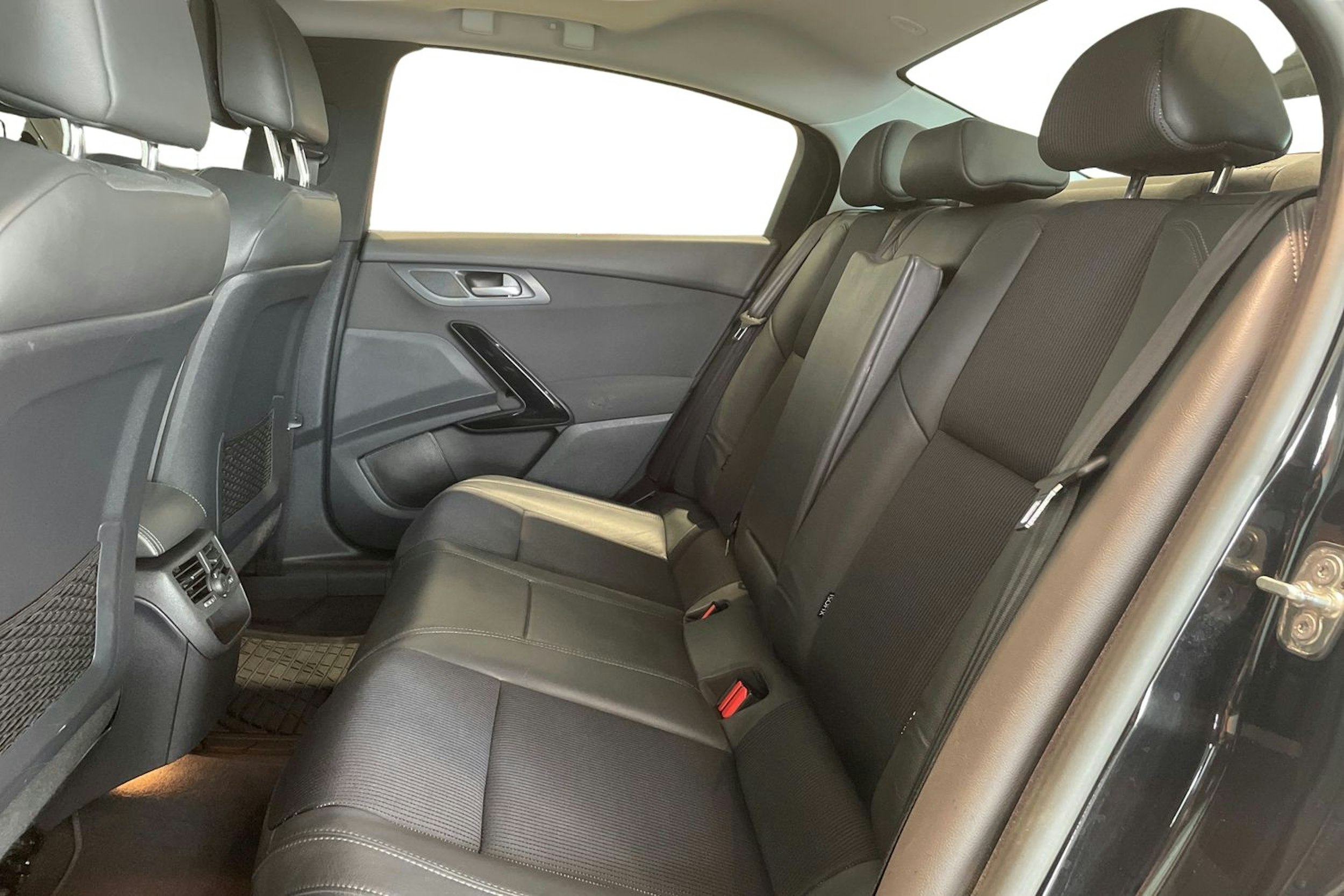 Musta Peugeot 508 2014 kuva 10.