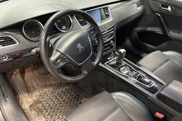 Harmaa Peugeot 508 2015 kuva 3.