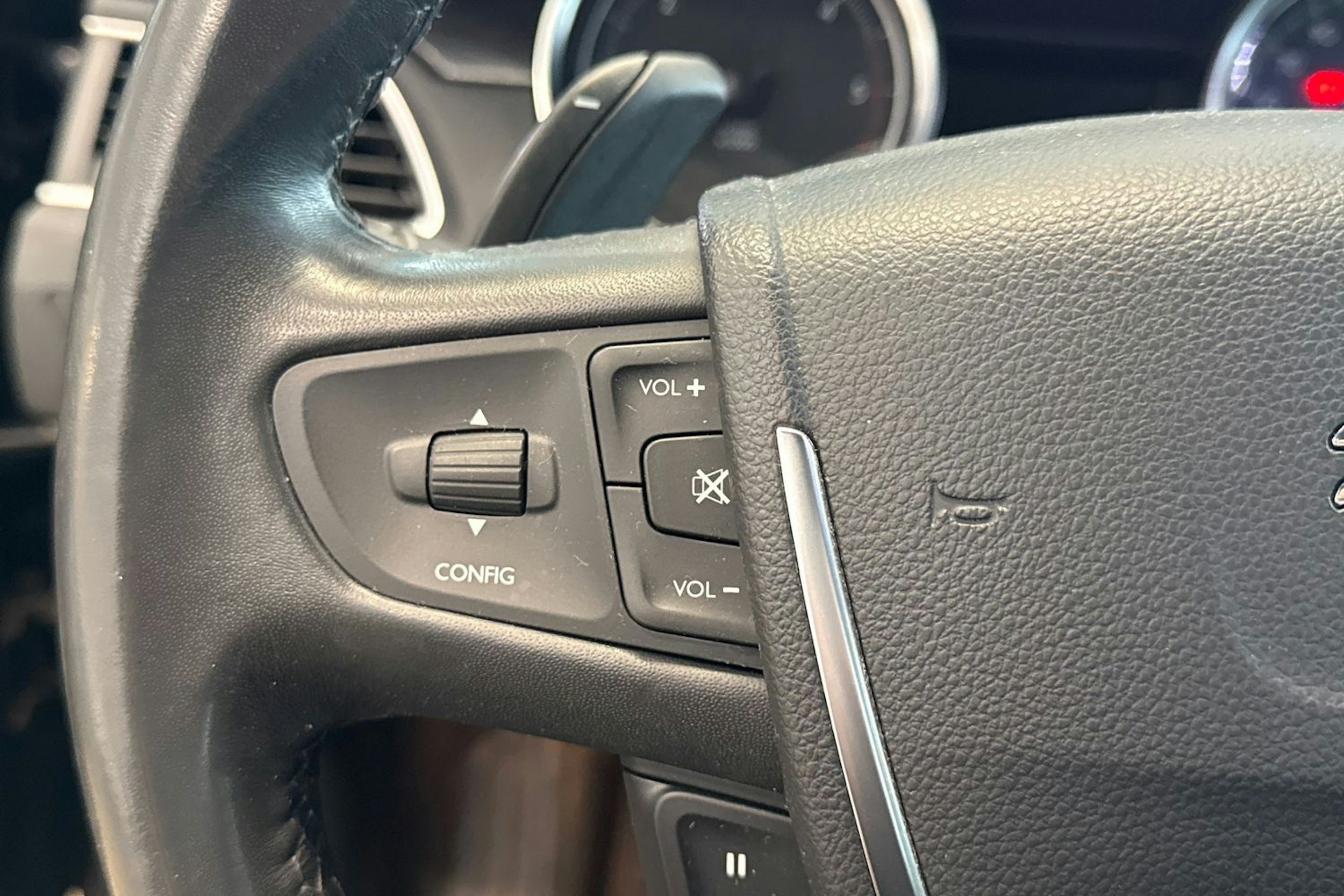 Harmaa Peugeot 508 2015 kuva 15.