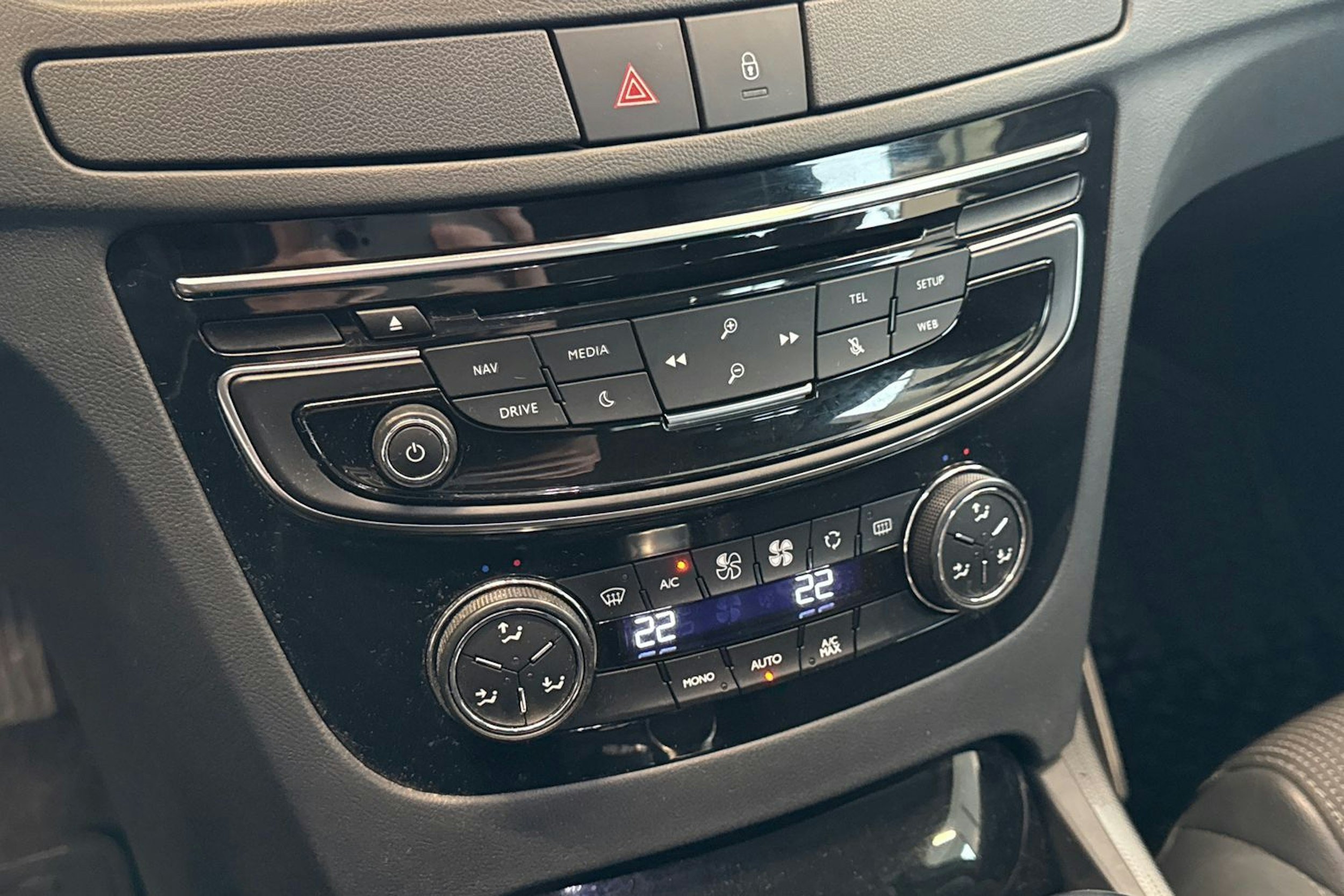 Harmaa Peugeot 508 2015 kuva 20.