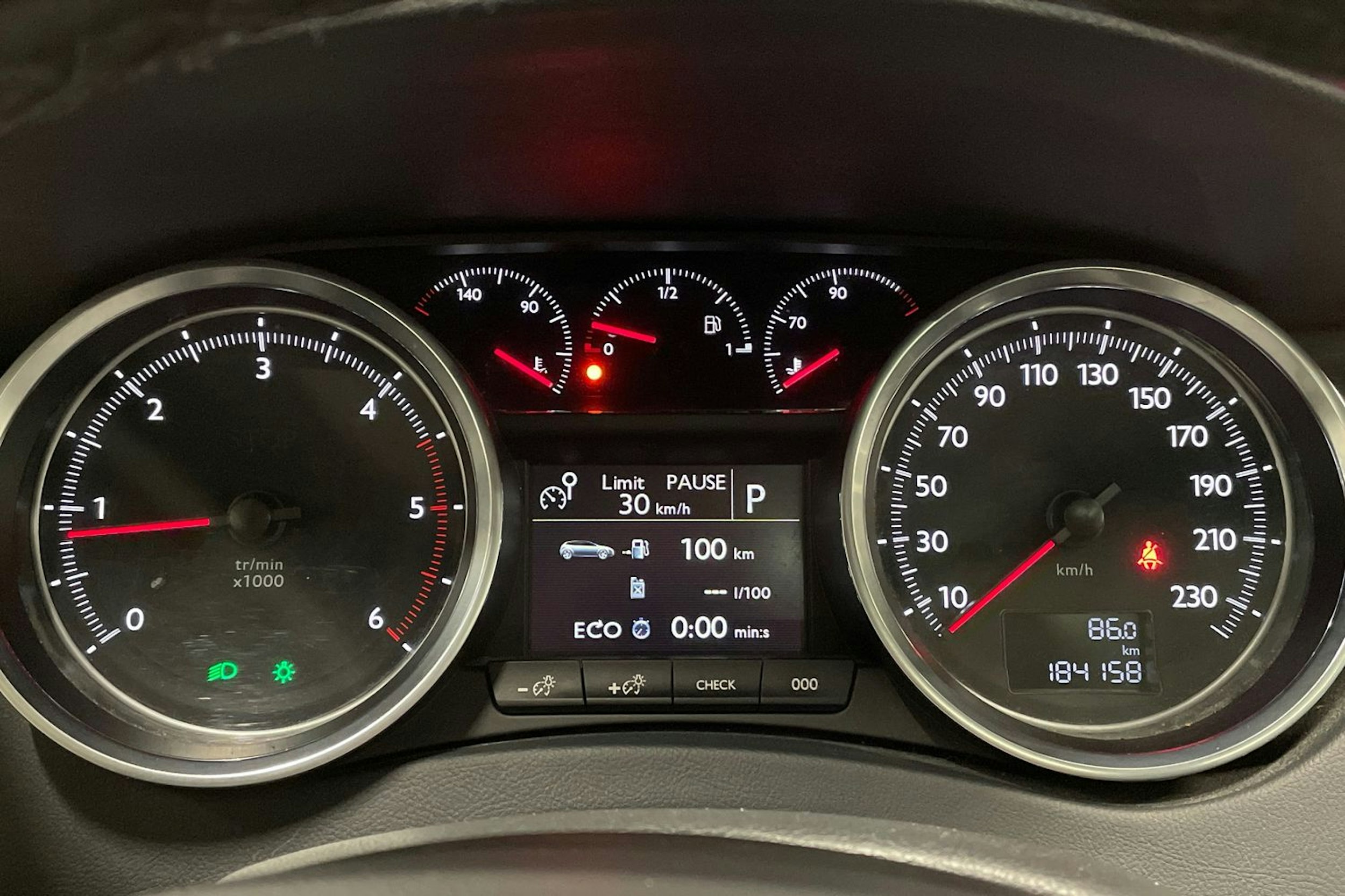 musta Peugeot 508 2016 kuva 16.