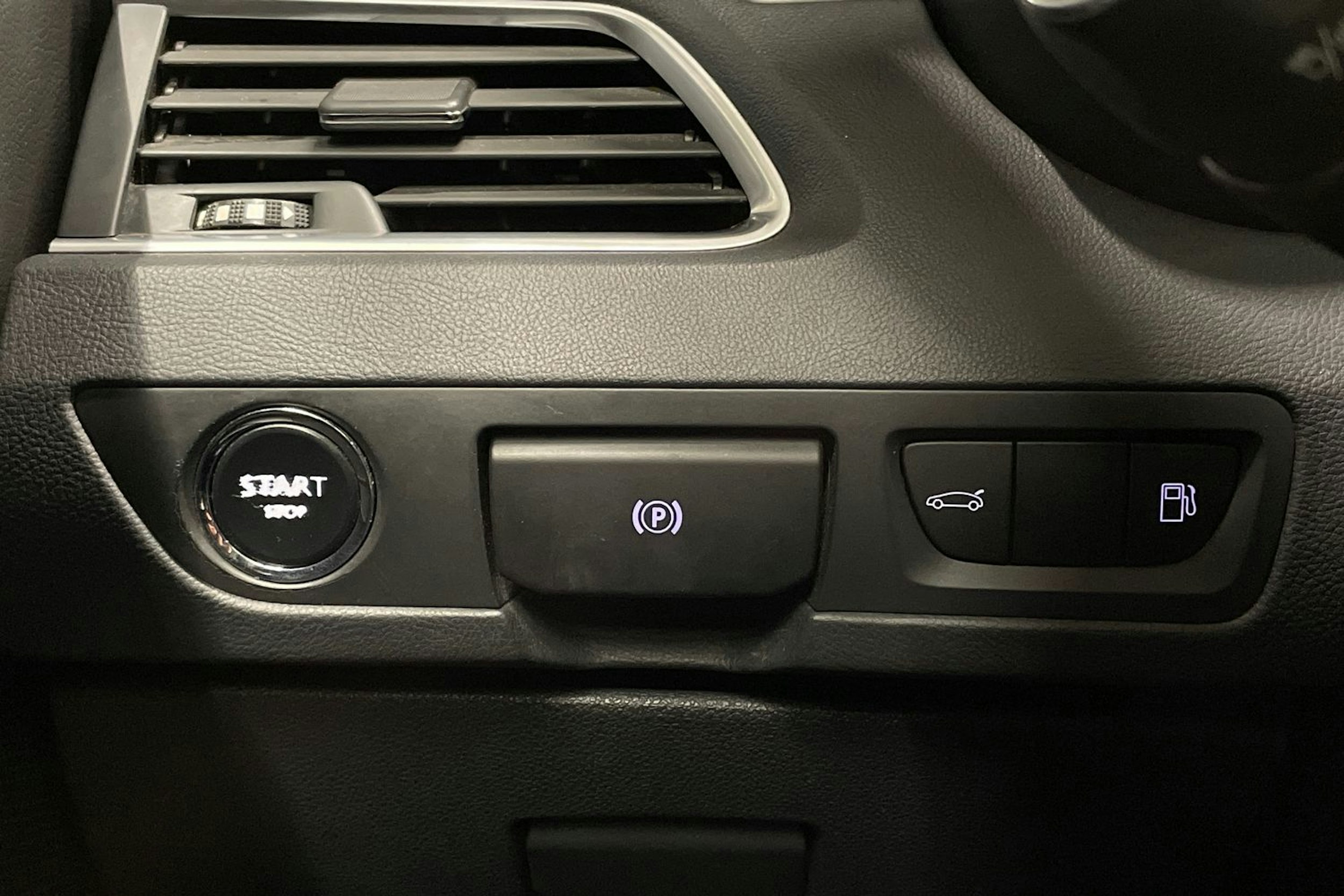 musta Peugeot 508 2016 kuva 23.