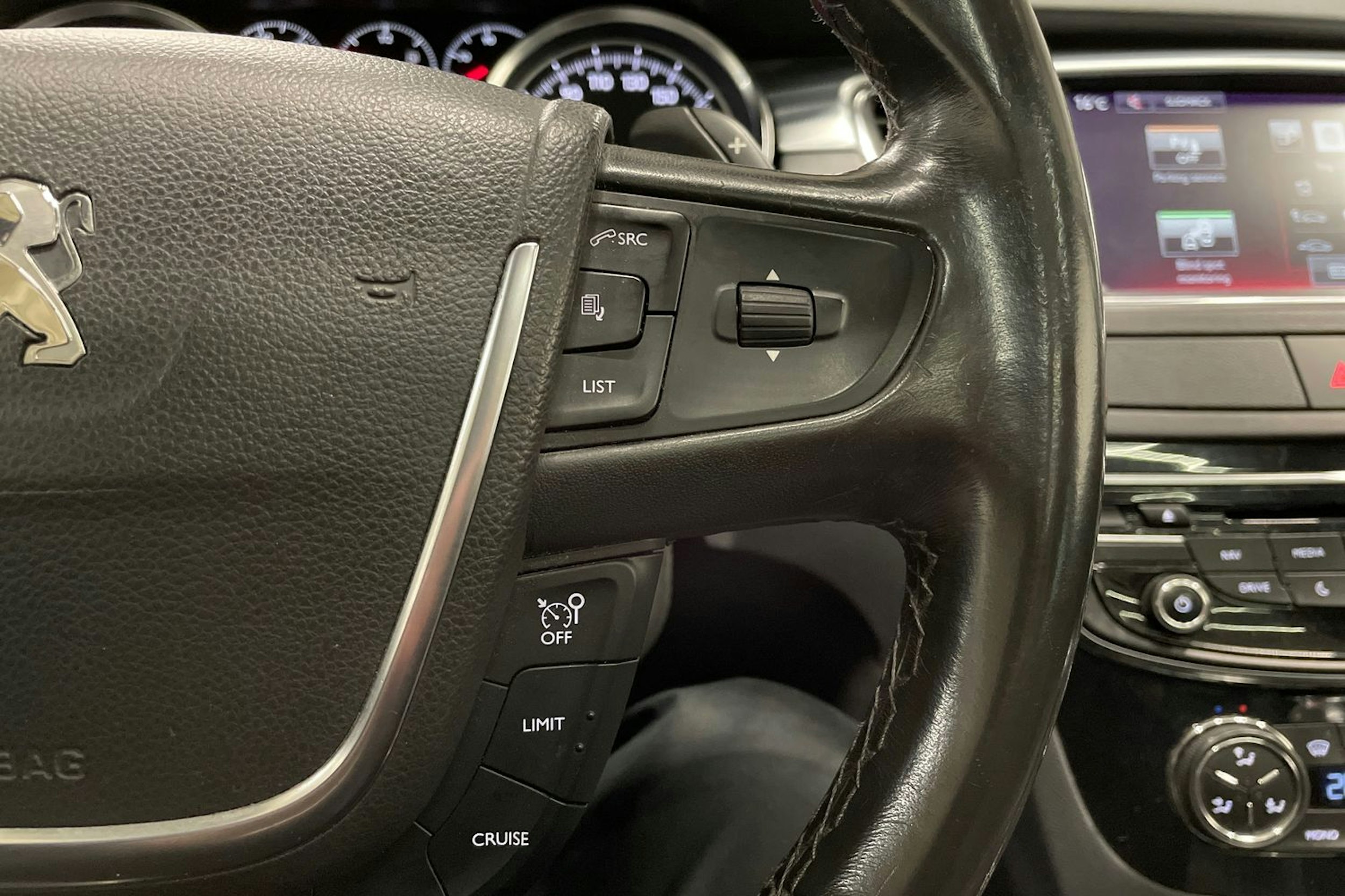 musta Peugeot 508 2016 kuva 25.