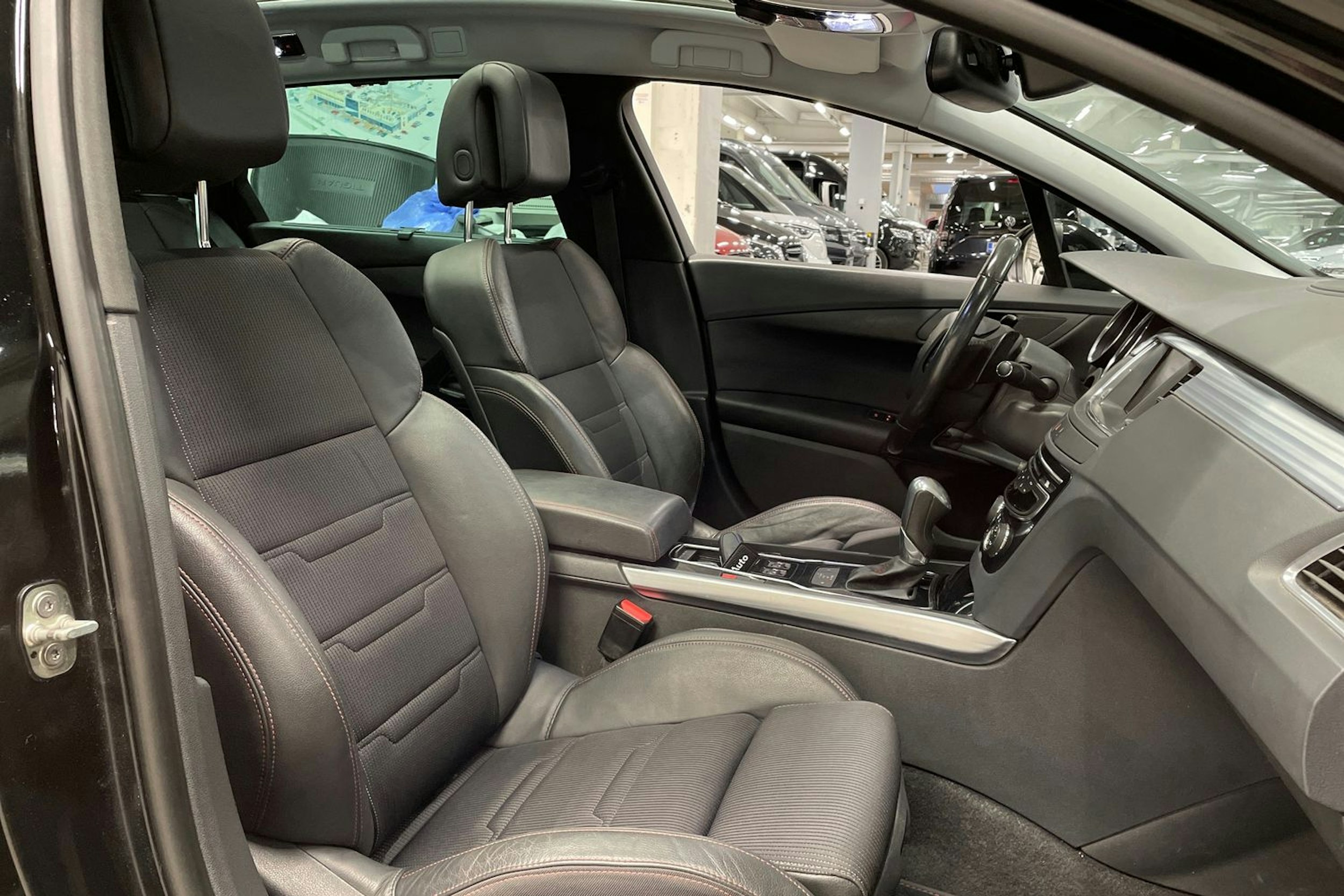 musta Peugeot 508 2016 kuva 30.