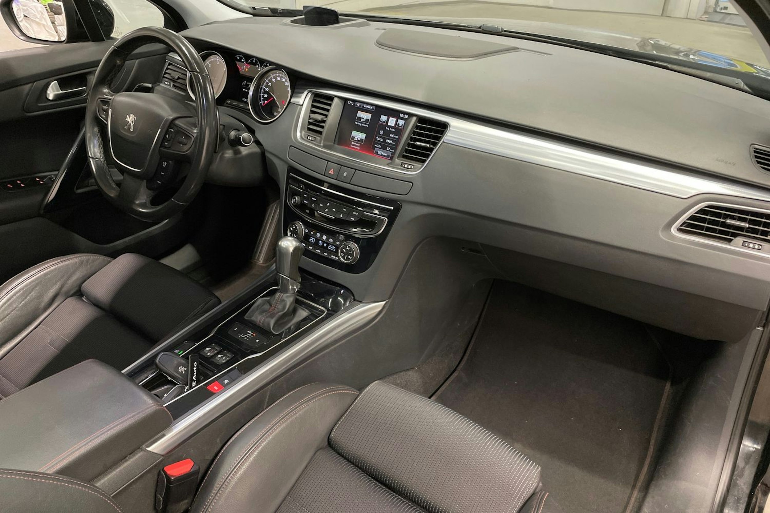 musta Peugeot 508 2016 kuva 31.