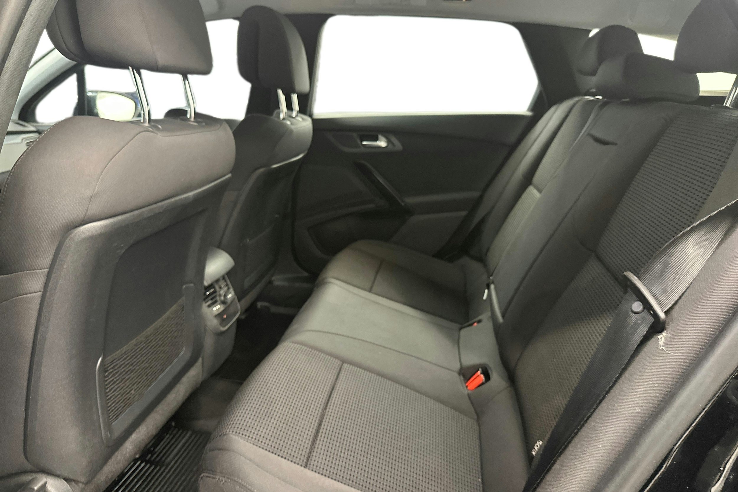 Musta Peugeot 508 2016 kuva 10.