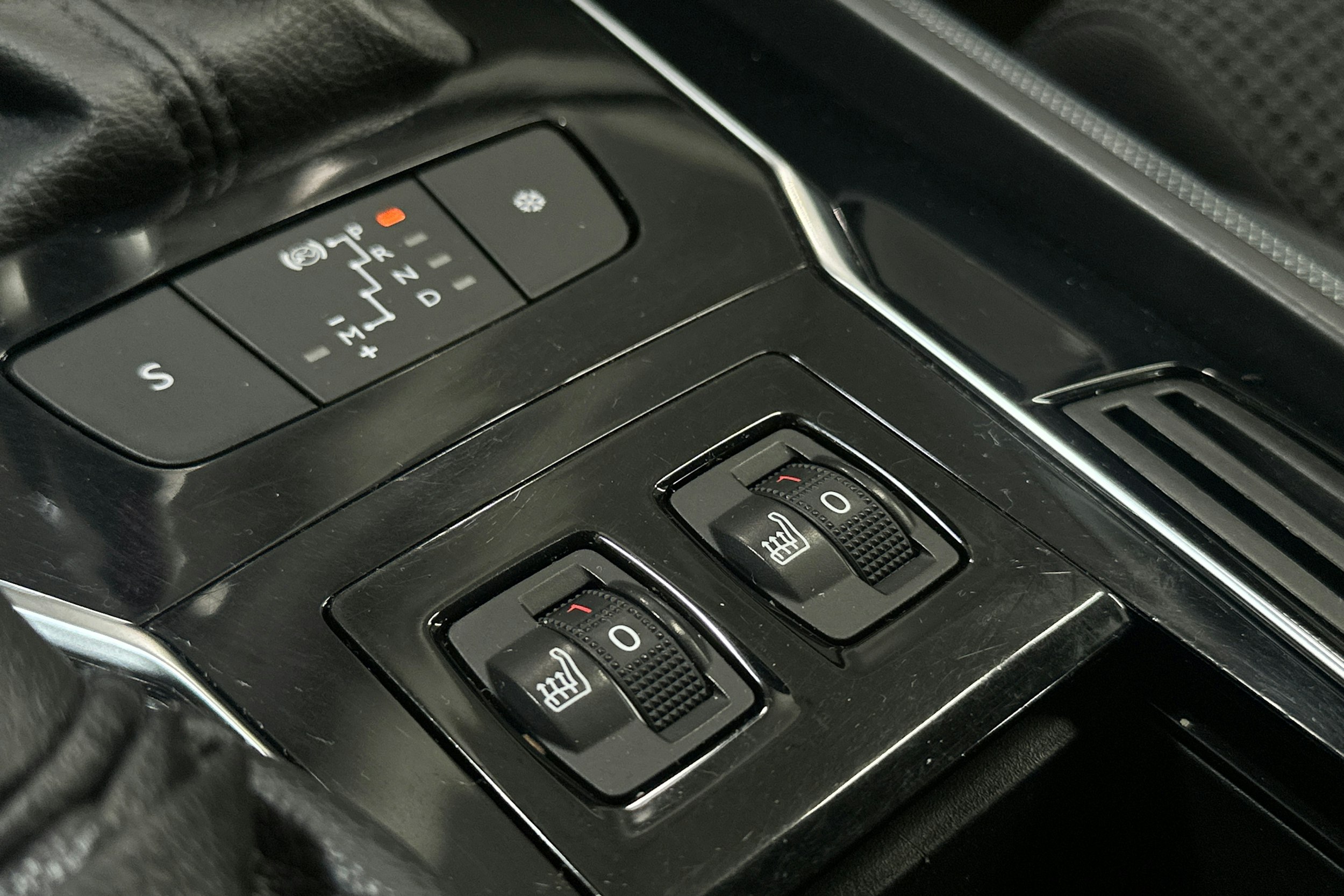 Musta Peugeot 508 2016 kuva 20.