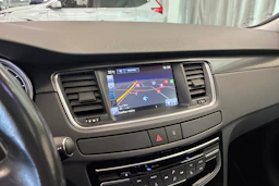 Valkoinen Peugeot 508 2016 kuva 19.