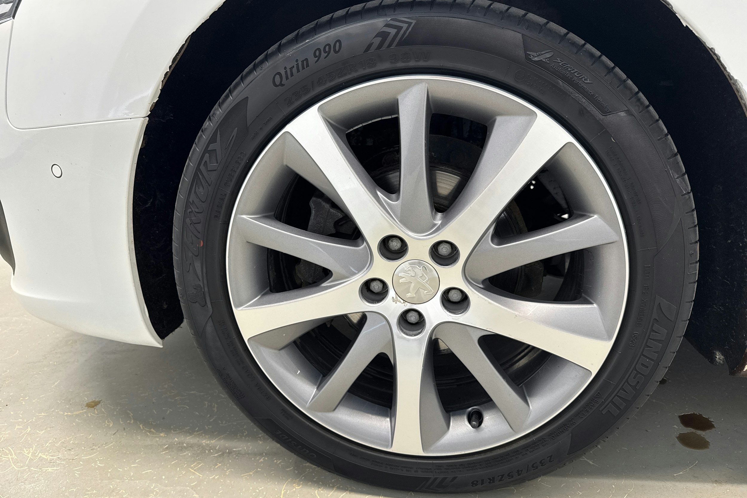 valkoinen Peugeot 508 2016 kuva 13.