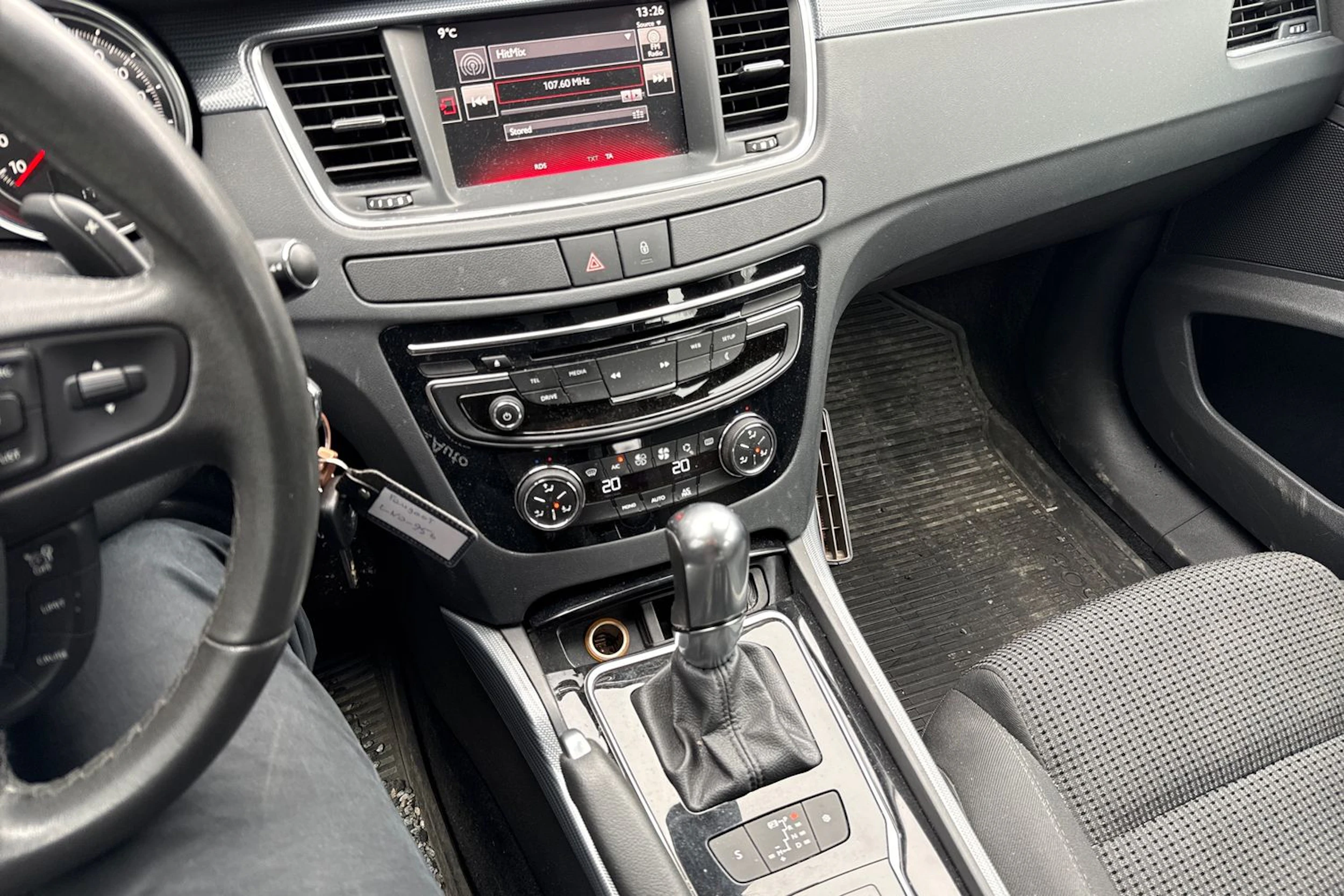 musta Peugeot 508 2016 kuva 15.