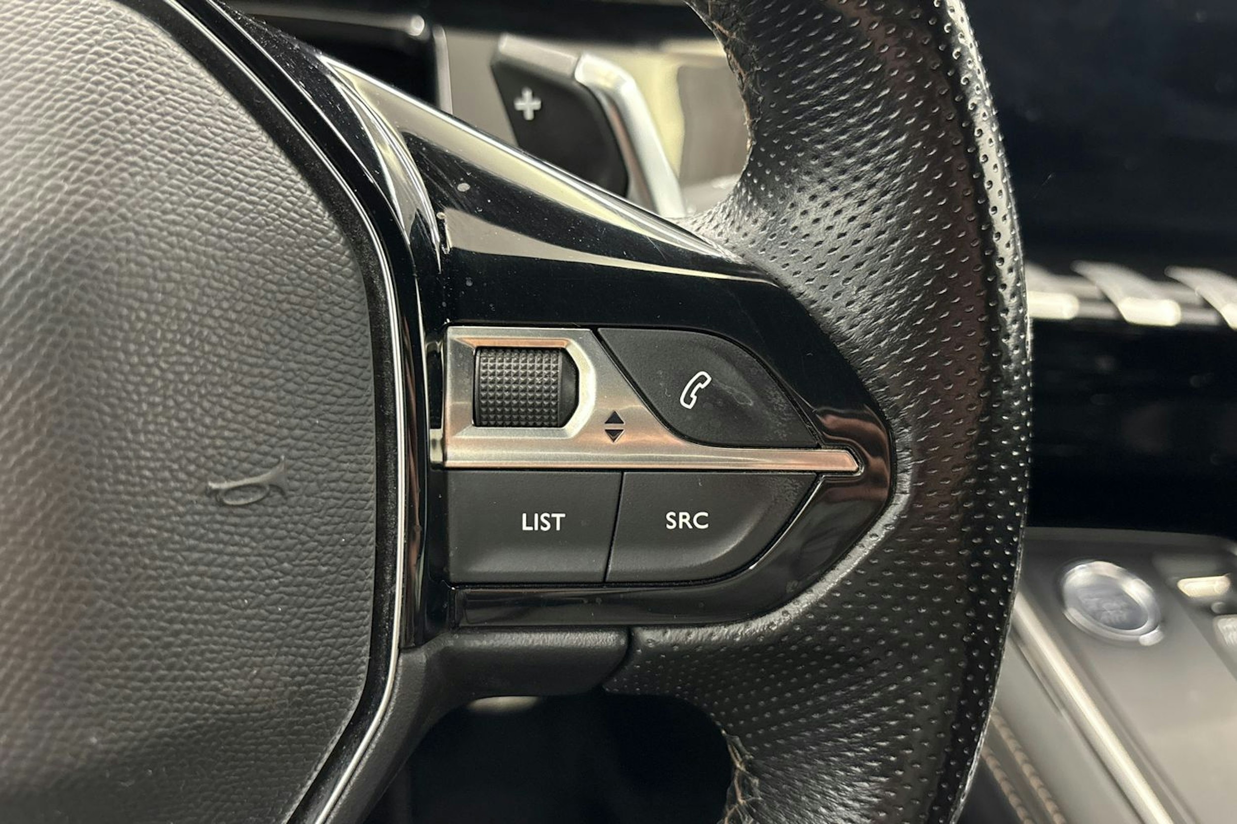 punainen Peugeot 508 2019 kuva 17.