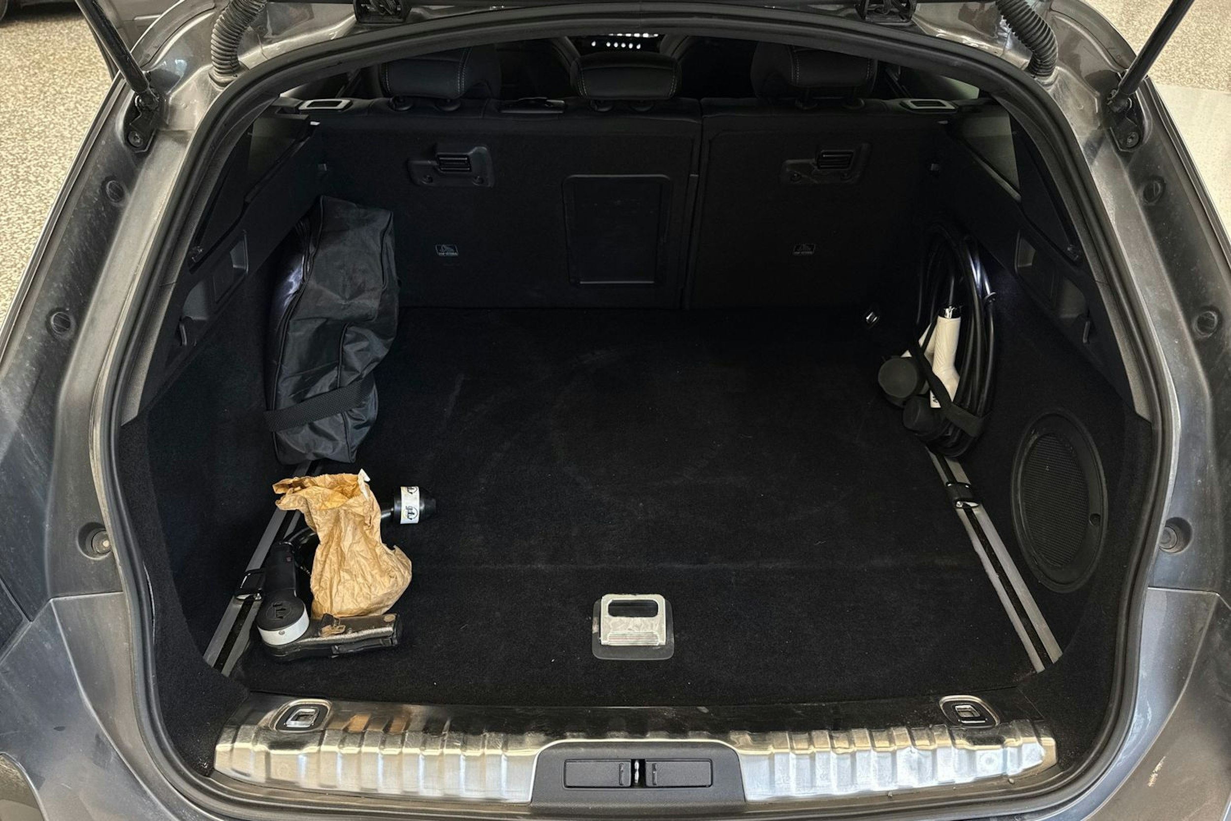 harmaa Peugeot 508 2021 kuva 34.