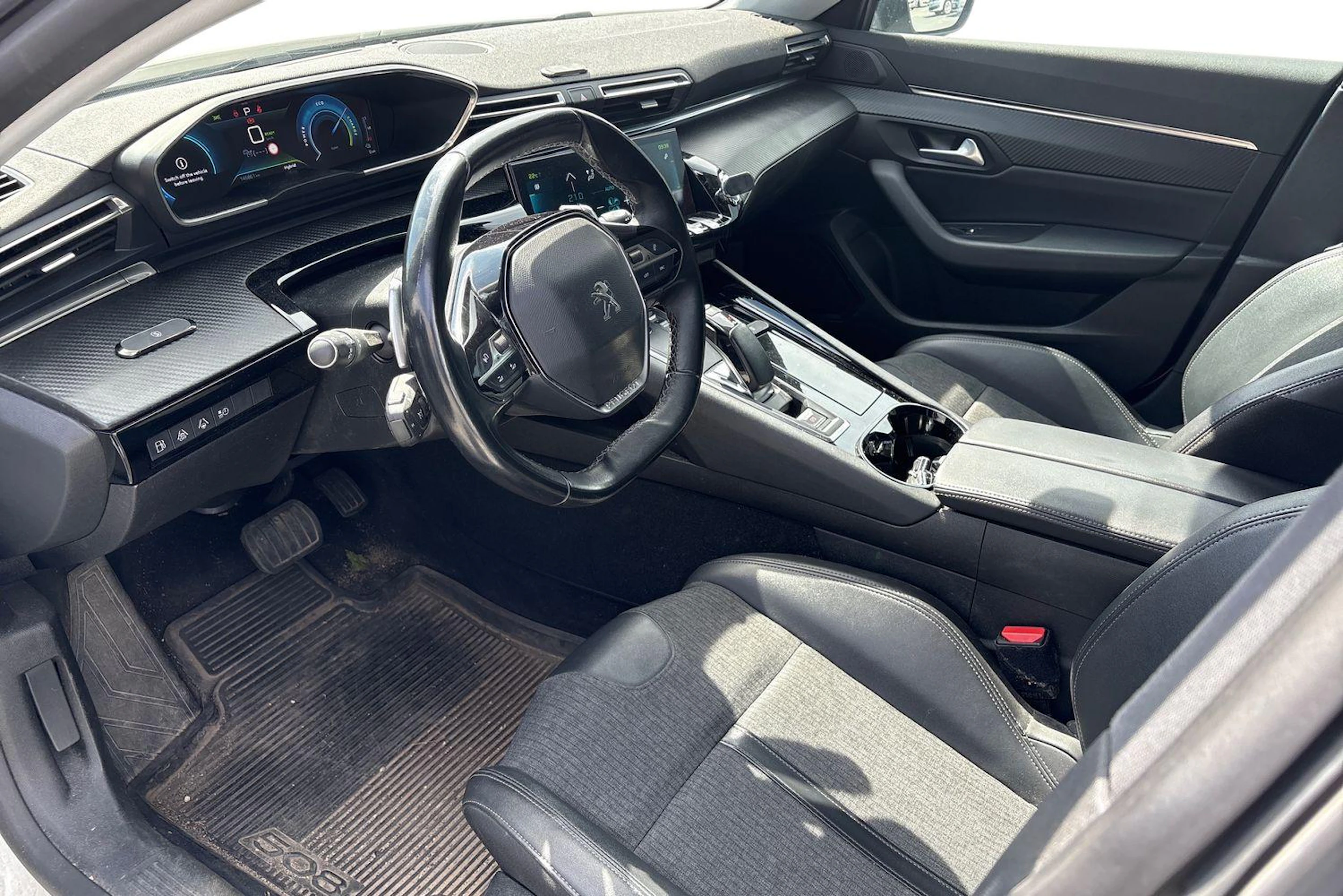 valkoinen Peugeot 508 2022 kuva 3.