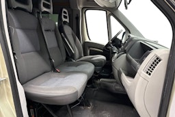 ruskea (beige) Peugeot Boxer 2010 kuva 10.