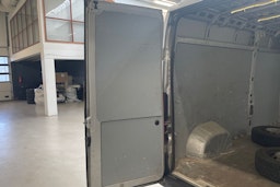 harmaa Peugeot Boxer 2013 kuva 14.