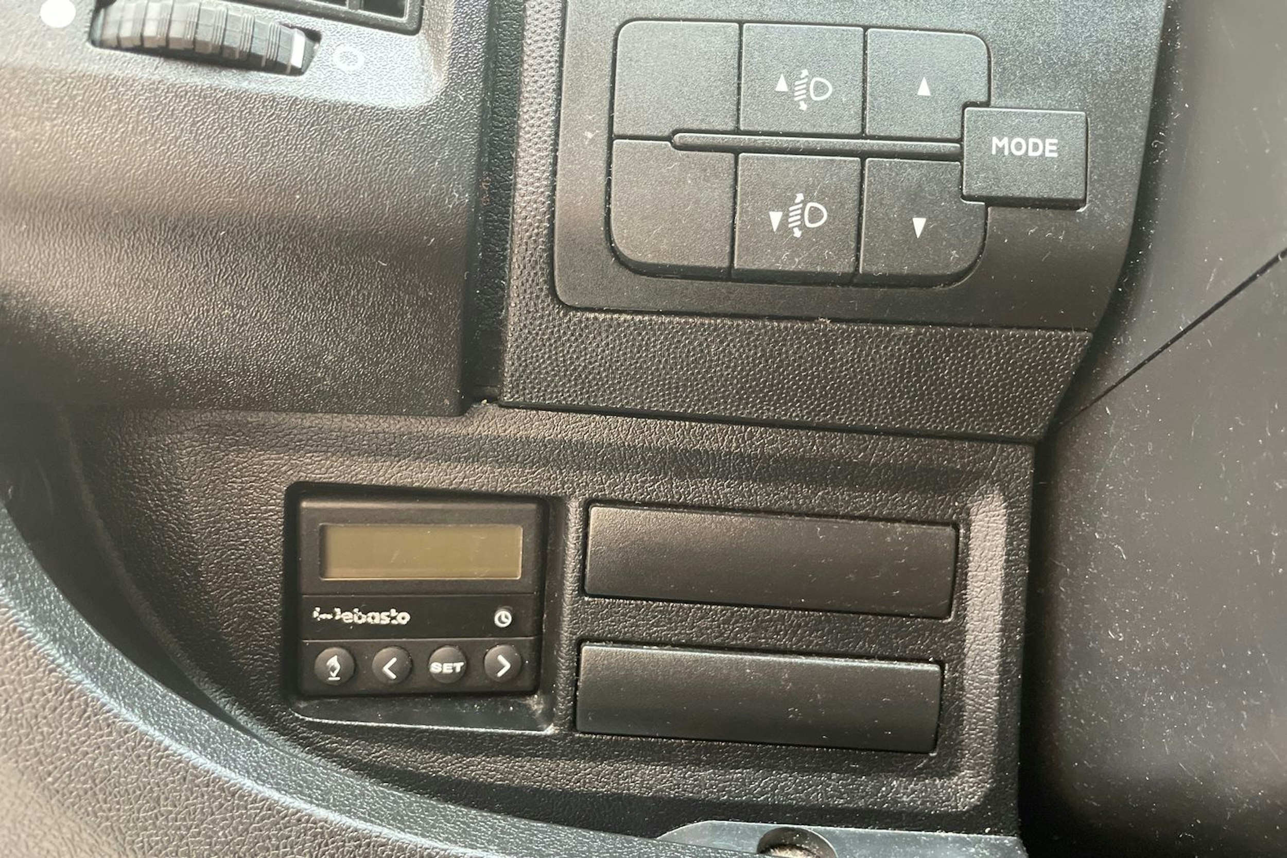 harmaa Peugeot Boxer 2013 kuva 24.