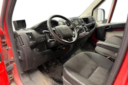 punainen Peugeot Boxer 2014 kuva 3.