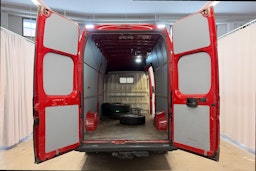 punainen Peugeot Boxer 2014 kuva 9.