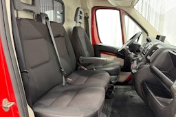 punainen Peugeot Boxer 2014 kuva 13.