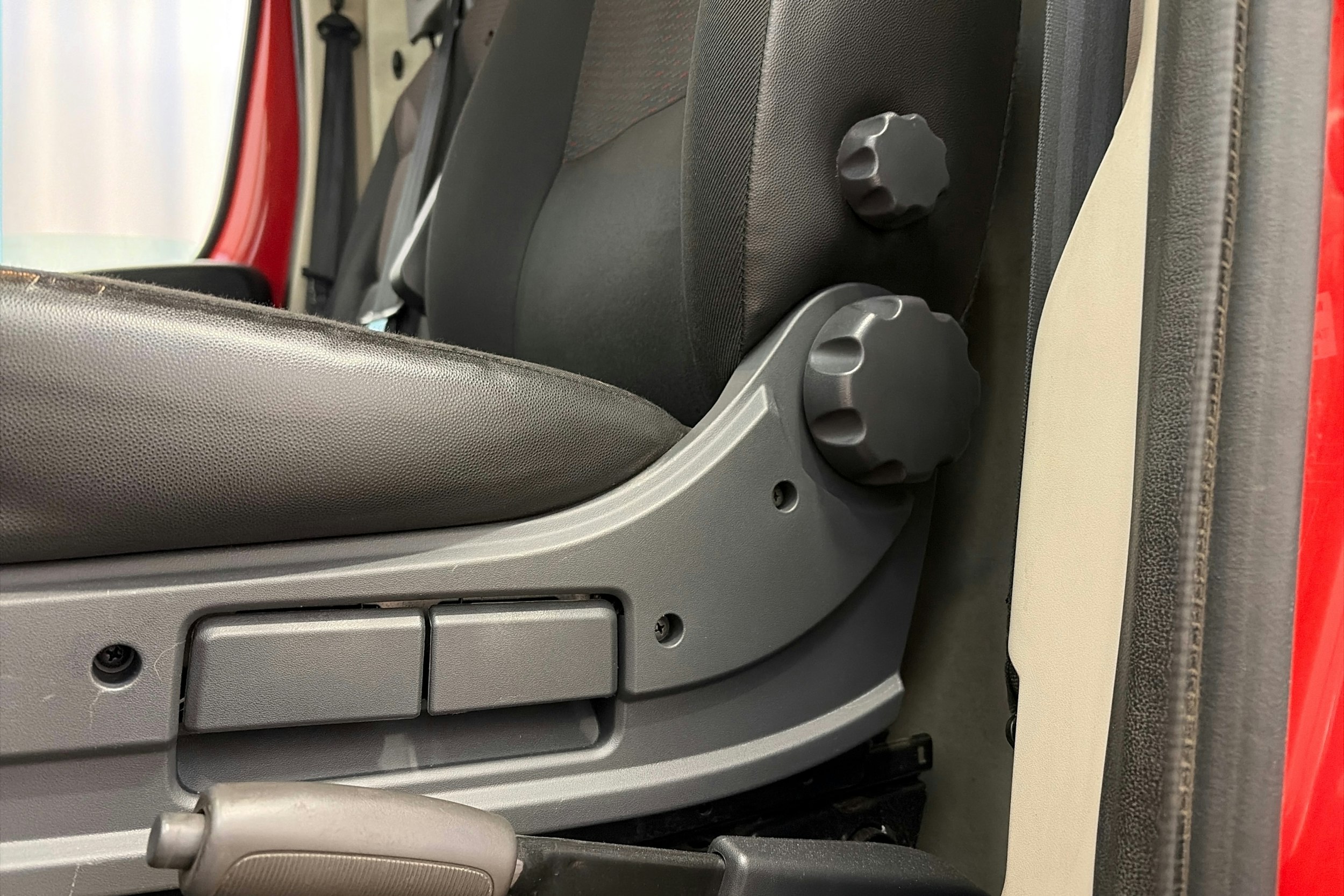 punainen Peugeot Boxer 2014 kuva 18.