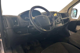 harmaa Peugeot Boxer 2015 kuva 3.
