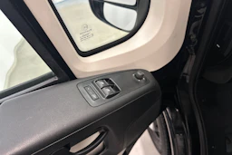 musta Peugeot Boxer 2015 kuva 20.