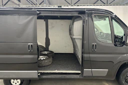musta Peugeot Boxer 2015 kuva 21.