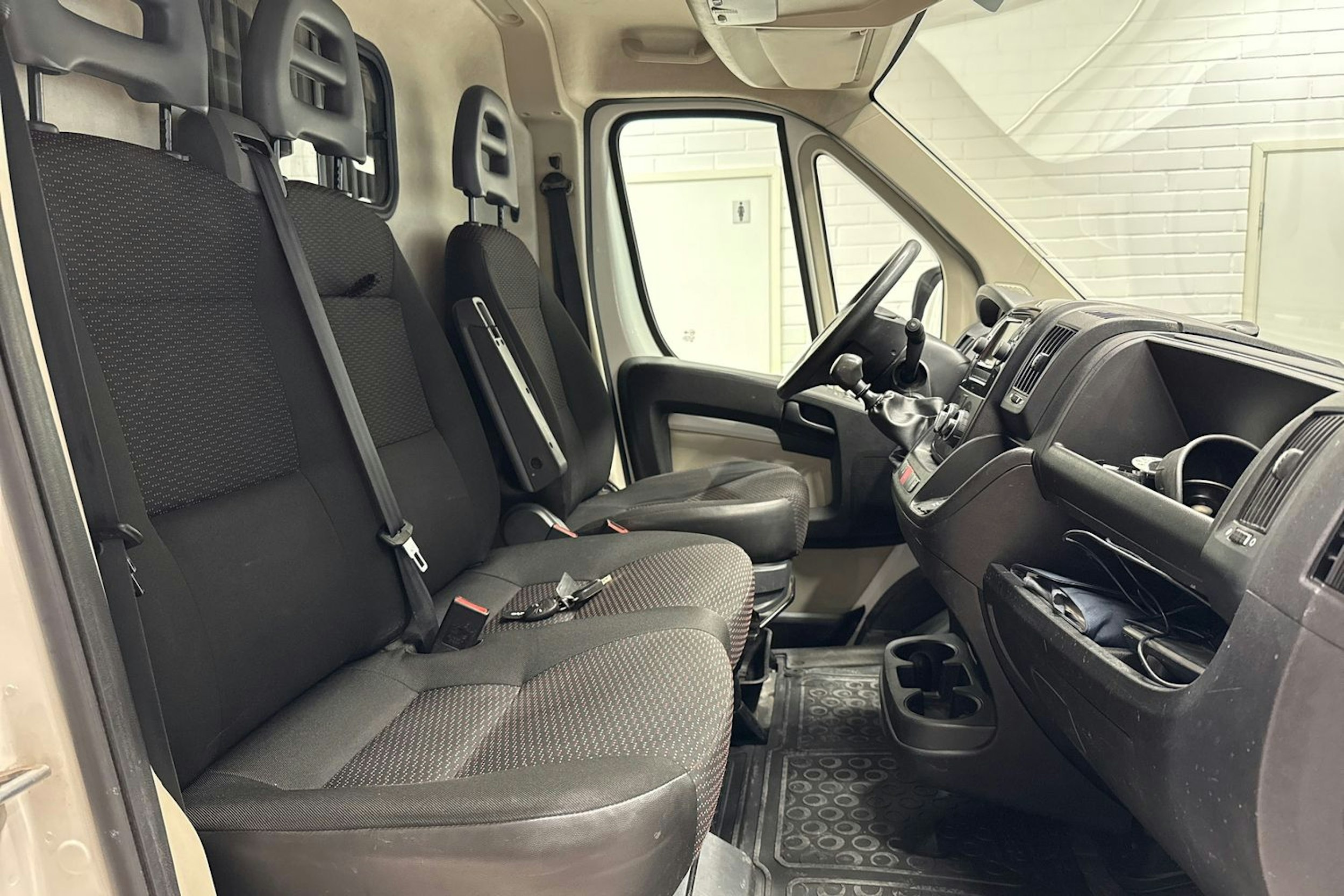 valkoinen Peugeot Boxer 2018 kuva 13.