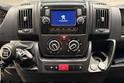 valkoinen Peugeot Boxer 2018 kuva 19.