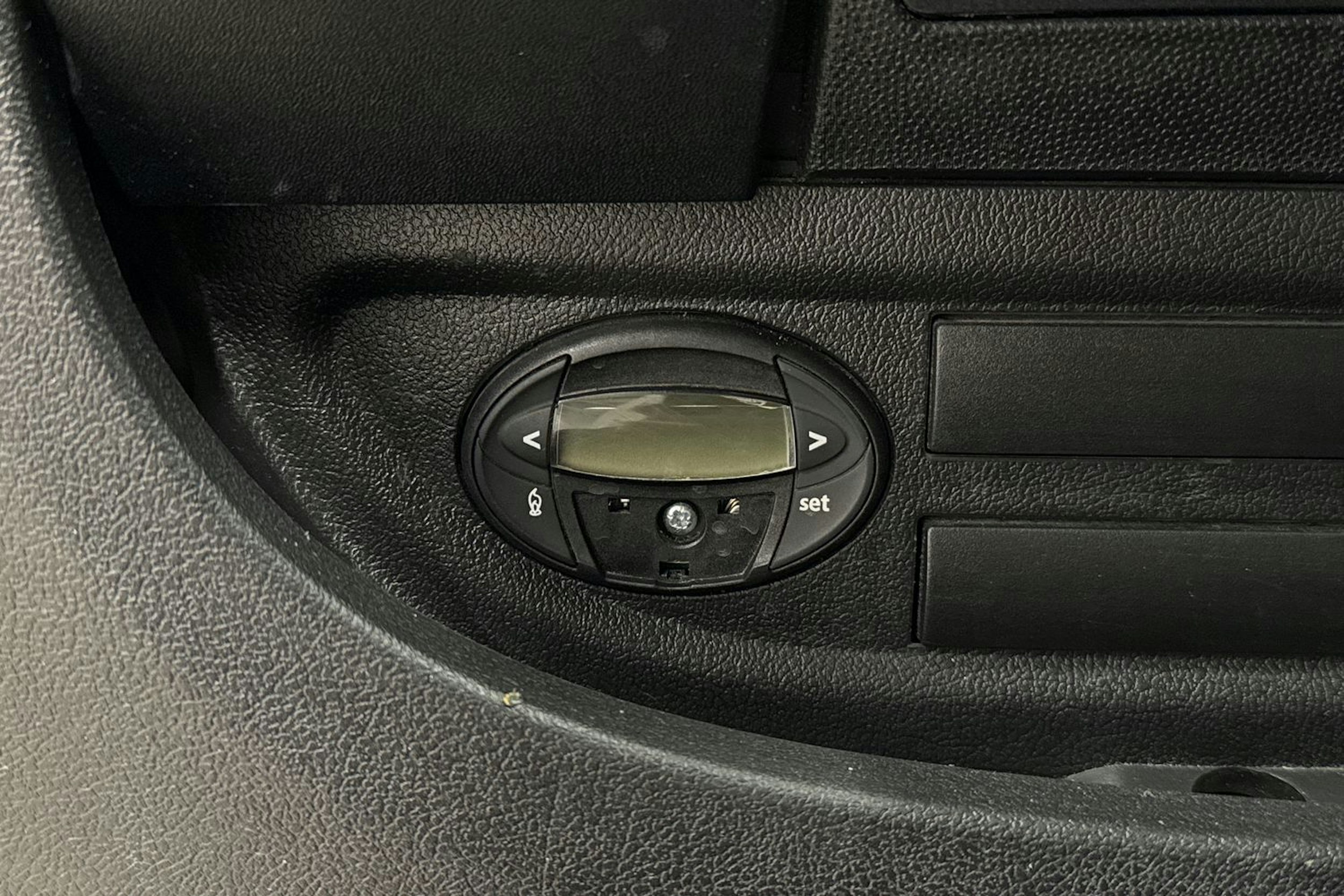 valkoinen Peugeot Boxer 2018 kuva 21.