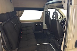 beige Peugeot Boxer 2018 kuva 3.