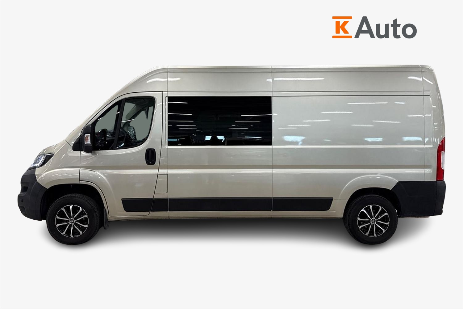 Peugeot Boxer 335 L3H2 BlueHDi 130 2018, kuva 7/30