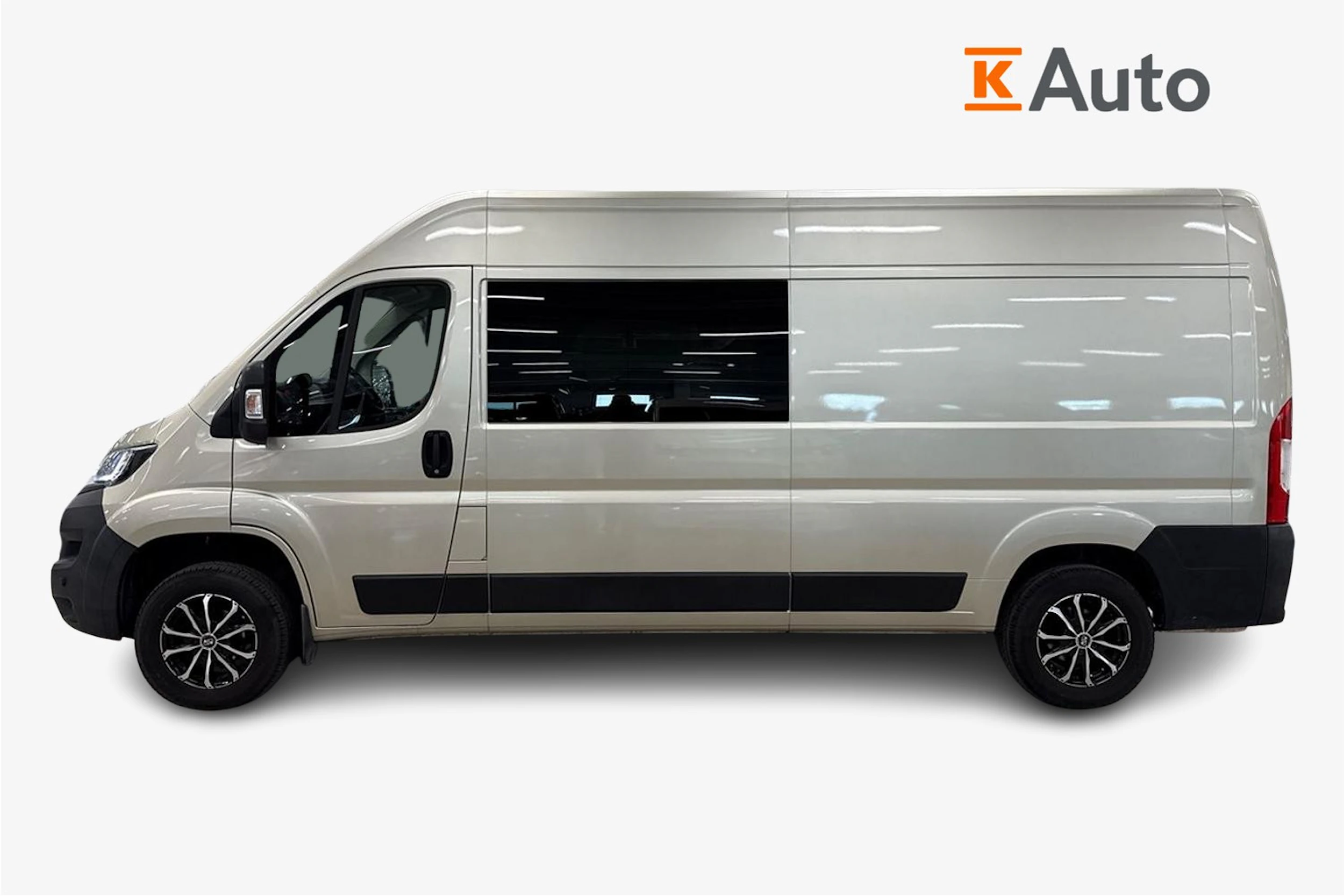ruskea (beige) Peugeot Boxer 2018 kuva 7.