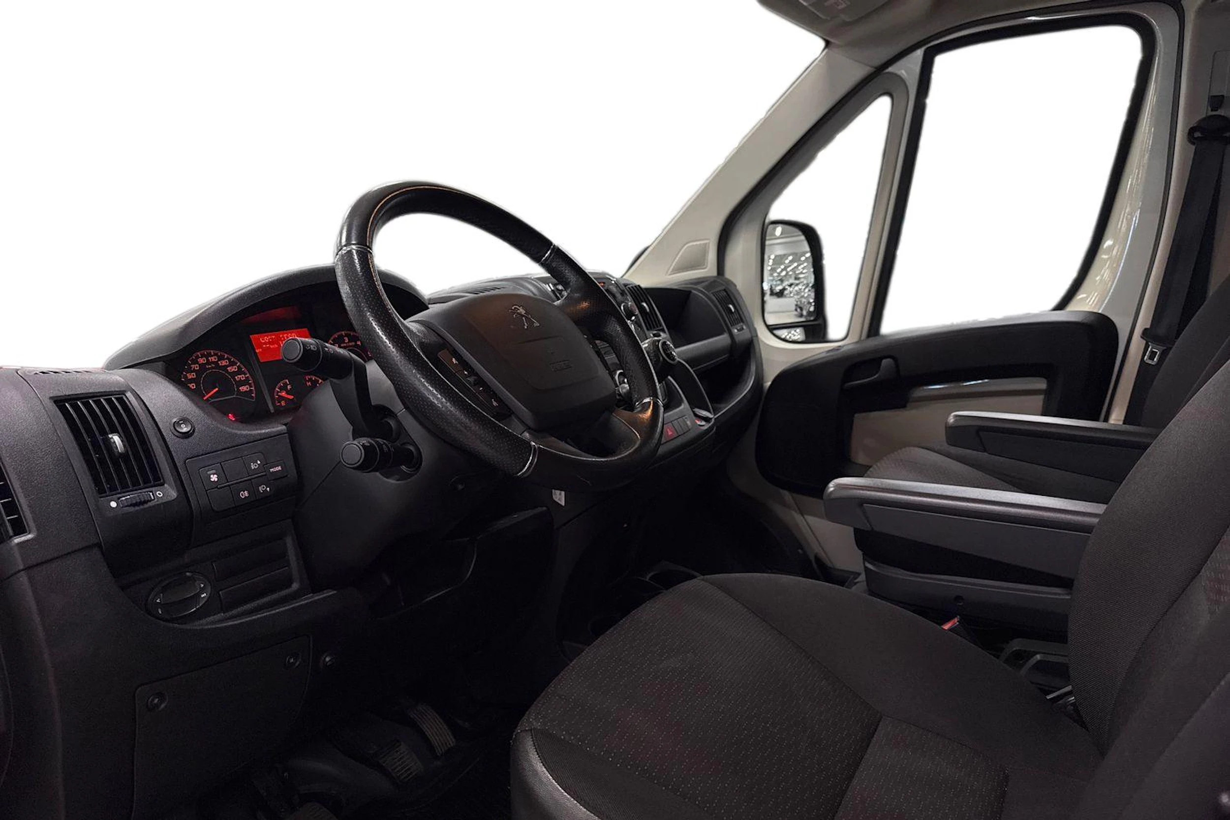 ruskea (beige) Peugeot Boxer 2018 kuva 8.