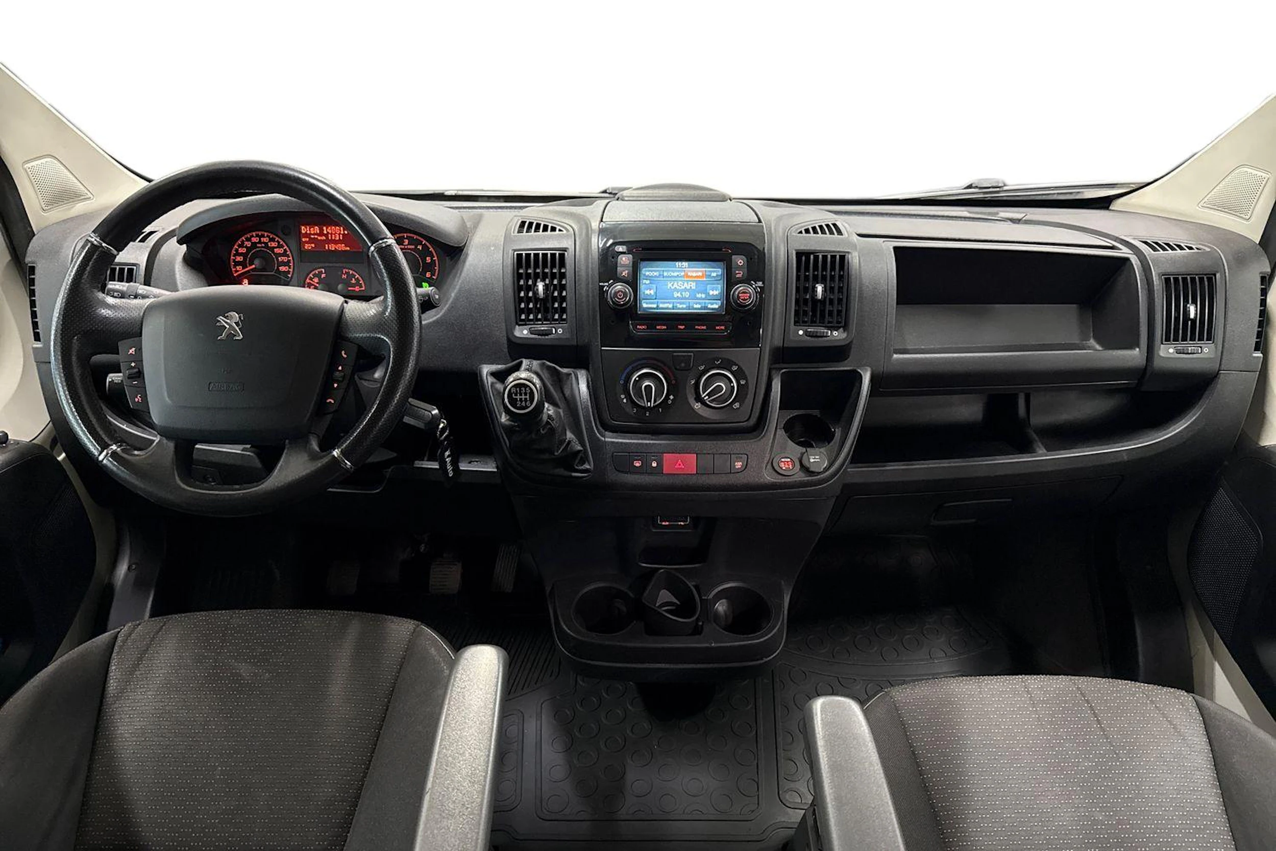 ruskea (beige) Peugeot Boxer 2018 kuva 9.