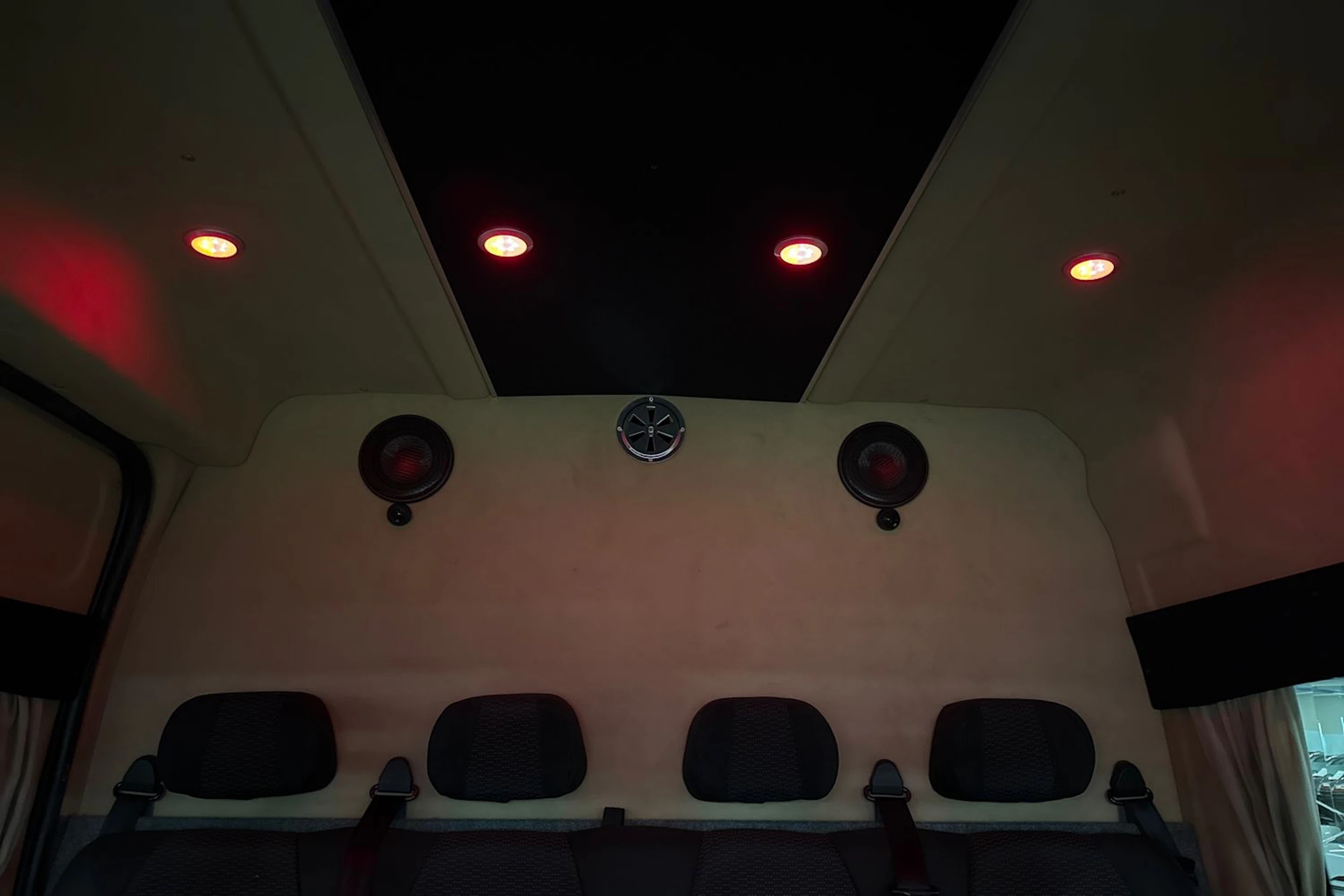 ruskea (beige) Peugeot Boxer 2018 kuva 17.