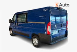sininen Peugeot Boxer 2019 kuva 2.