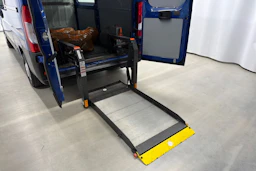 sininen Peugeot Boxer 2019 kuva 27.