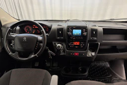 harmaa Peugeot Boxer 2019 kuva 10.