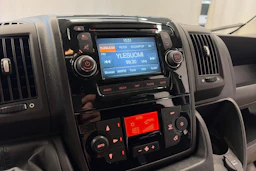 harmaa Peugeot Boxer 2019 kuva 12.